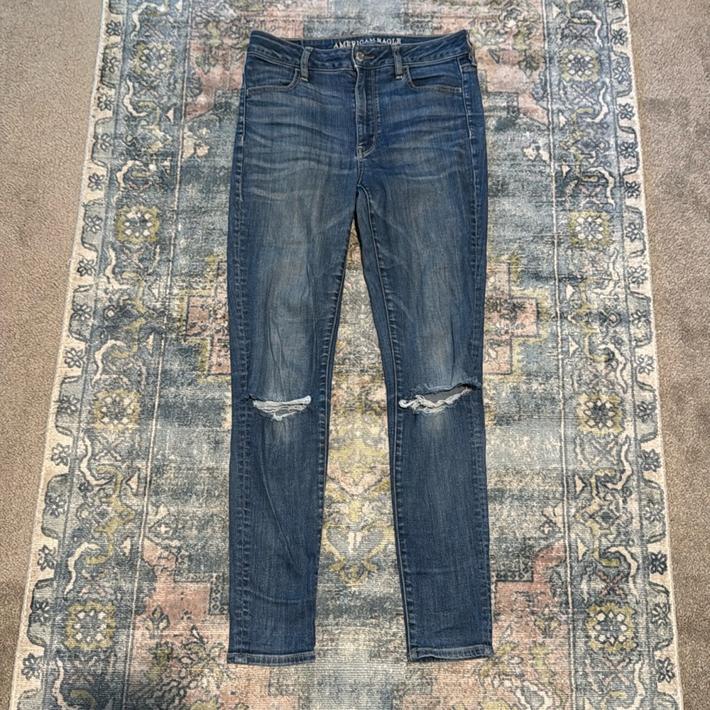 American Eagle Super Hi Rise Jegging Super Stretch, medium wash distressed